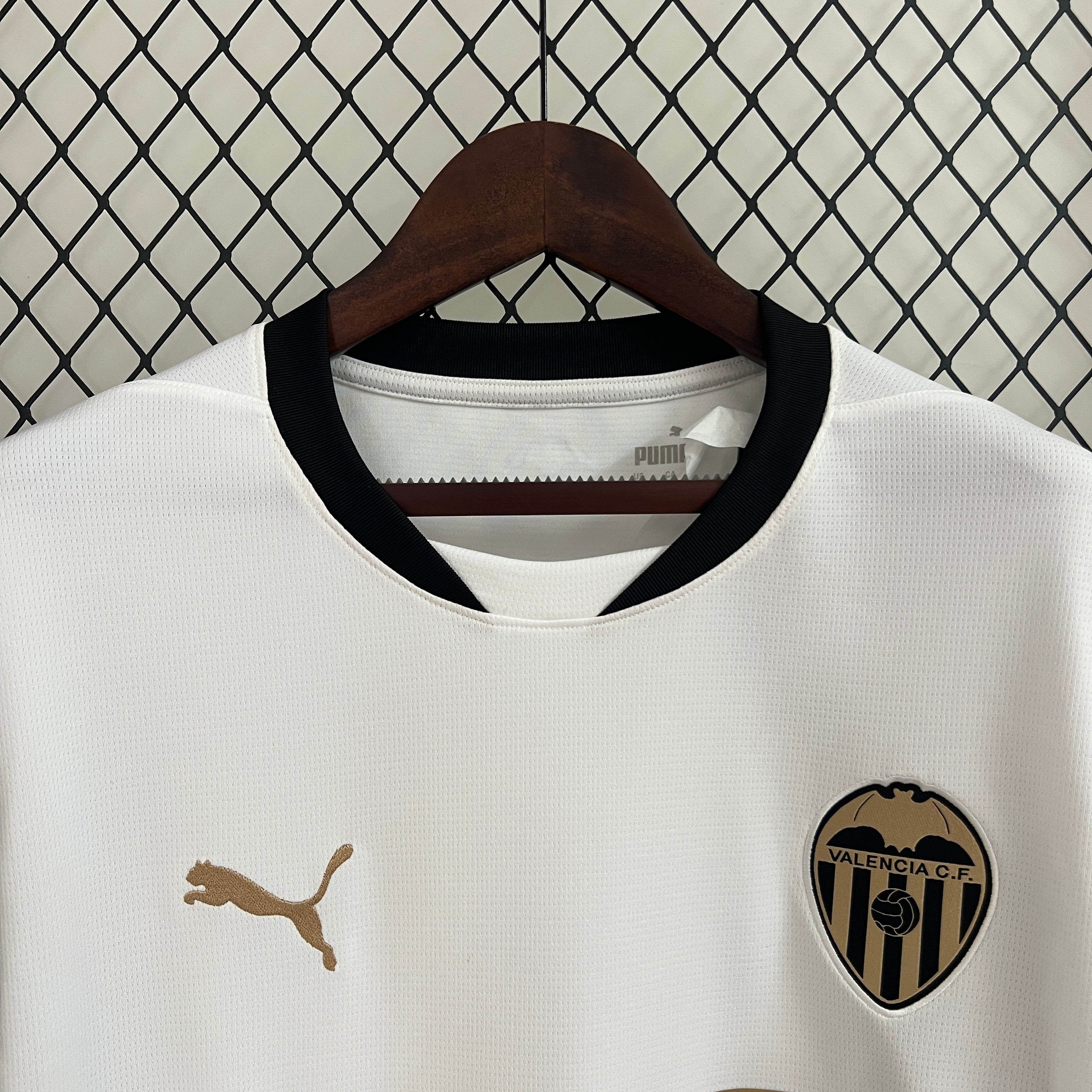 Camisa Valencia Home 24/25 Versão Torcedor