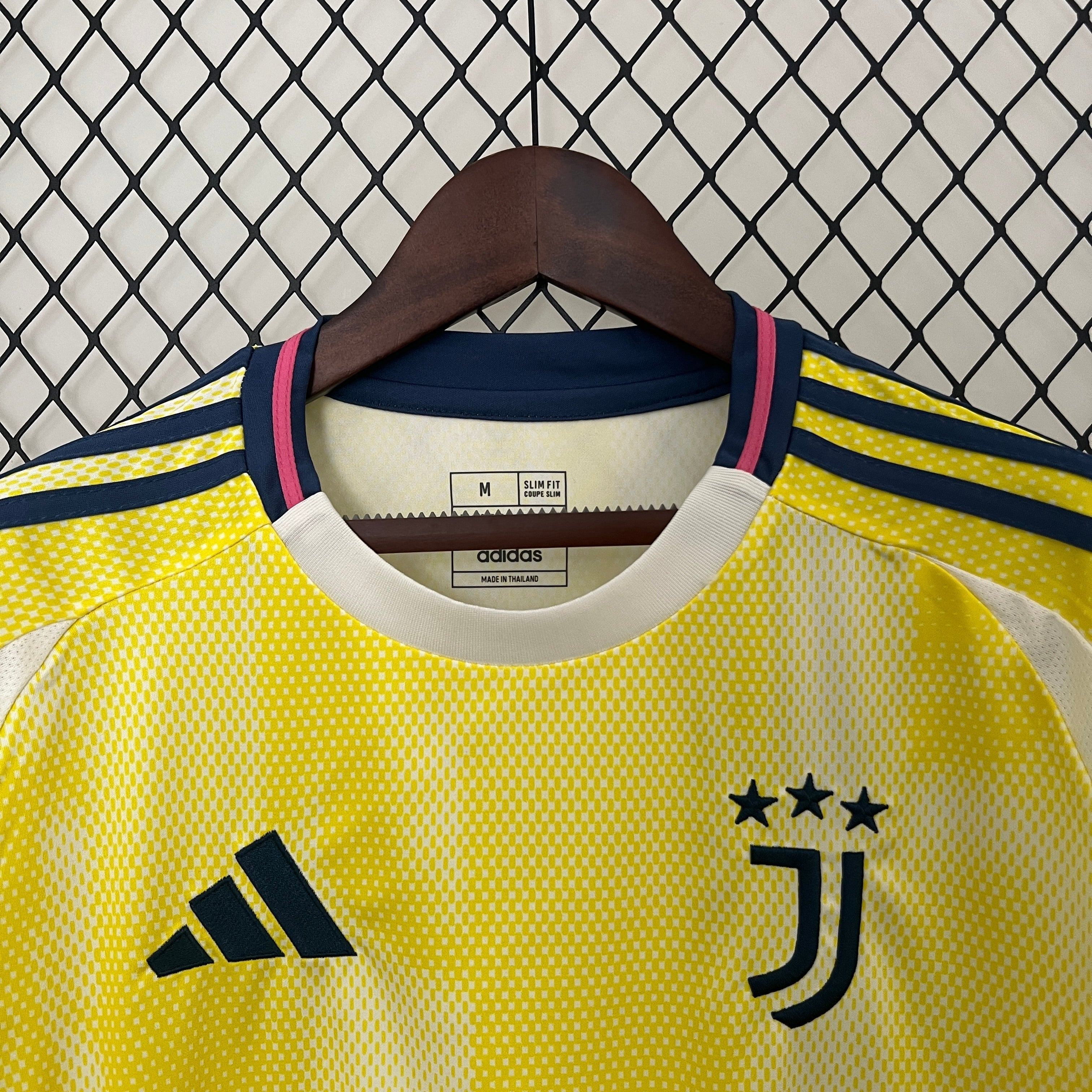 Camisa Juventus Away 24/25