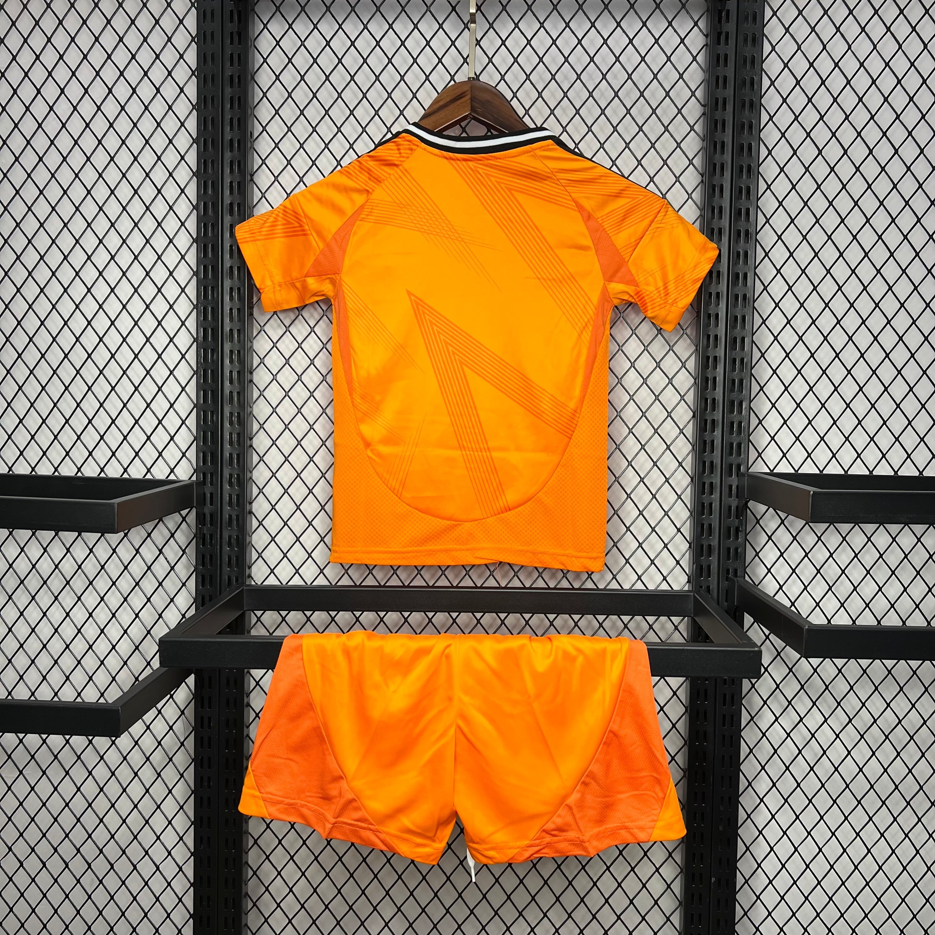 Kit infantil Real Madrid II 24/25 - Laranja