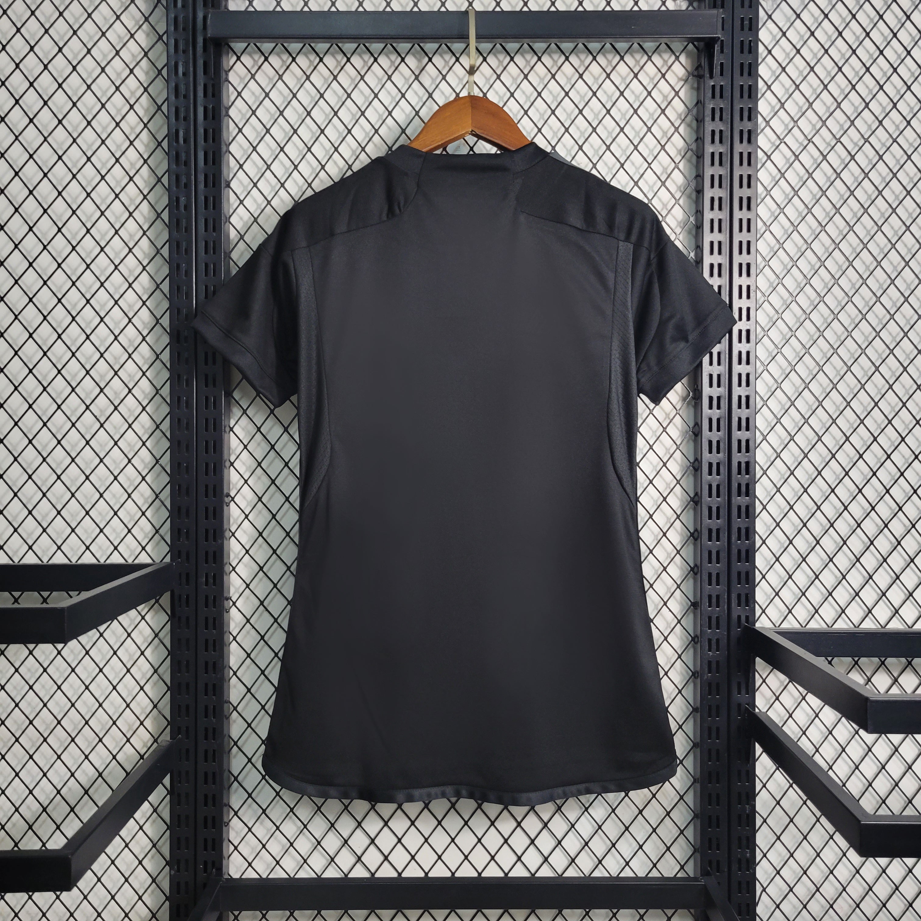 Camisa Real Madrid Feminina III 23/24 Preta