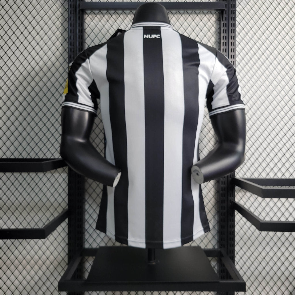 Camisa Newcastle I 23/24 Preto com Branco - Jogador