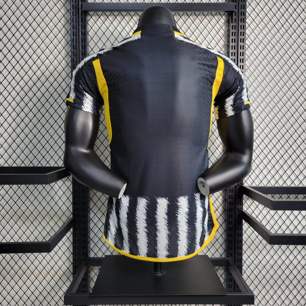 Camisa Juventus I 23/24 Preta e Branca - Jogador