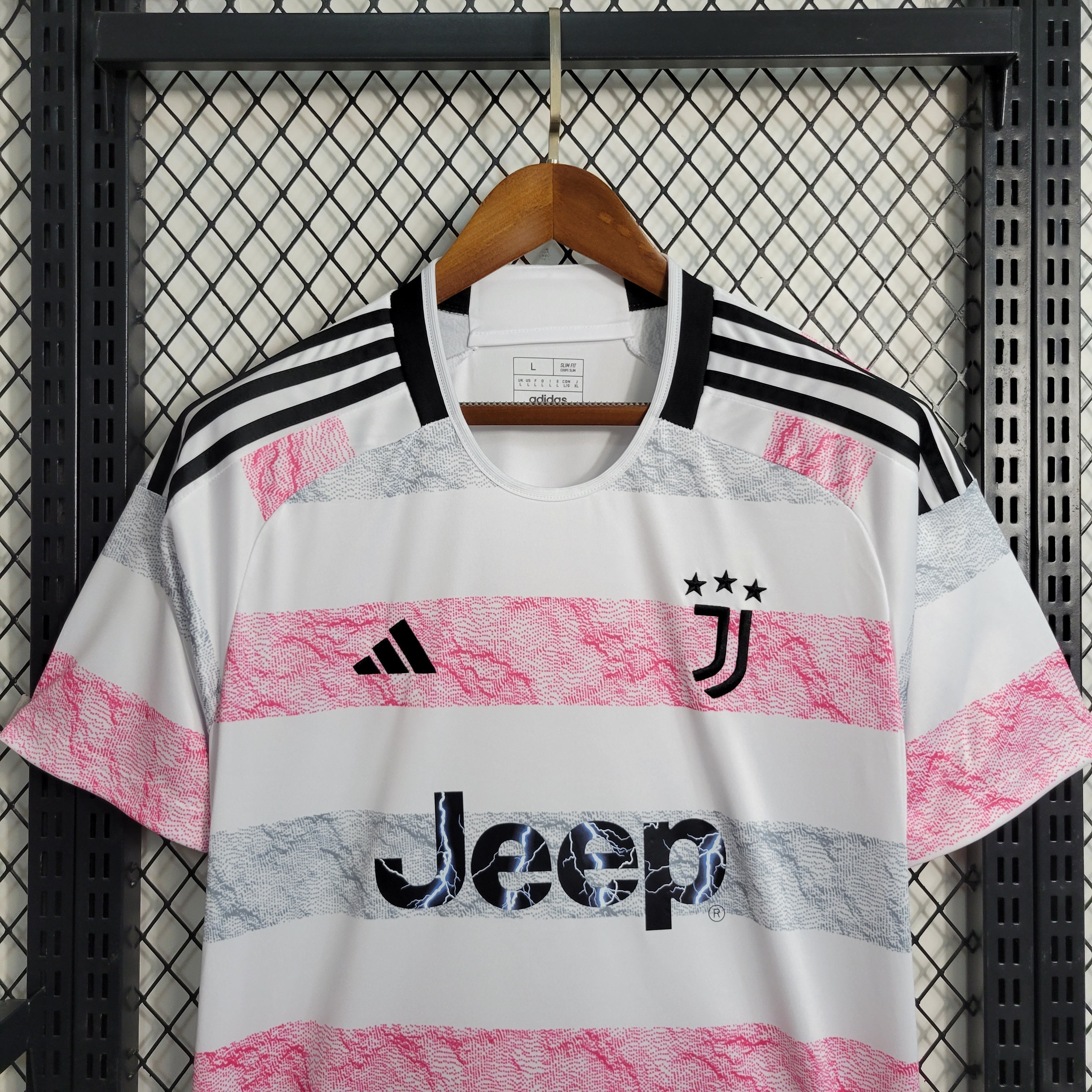 Camisa Juventus II 23/24 Rosa com Branco