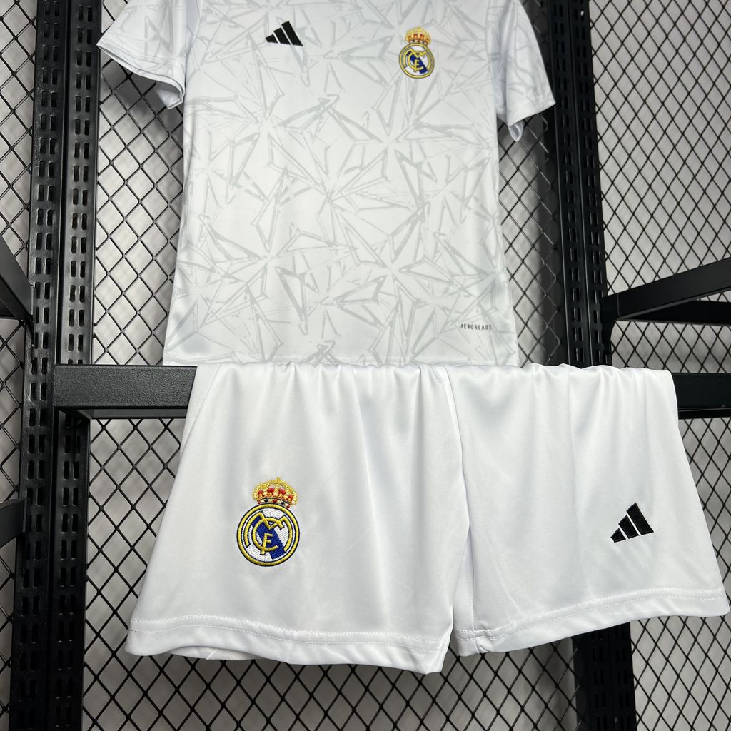 Kit infantil Real Madrid Pré Jogo 24/25 - Branco
