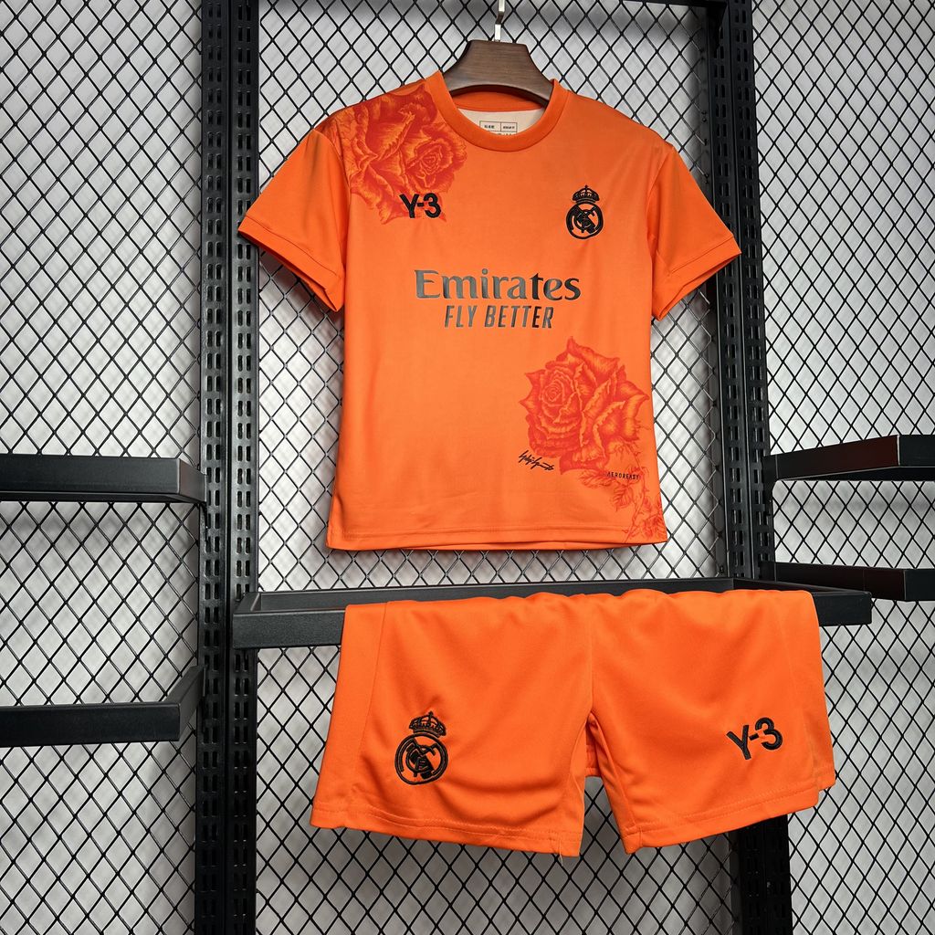 Kit infantil Real Madrid Edição Especial Rosa 24/25 - Laranja