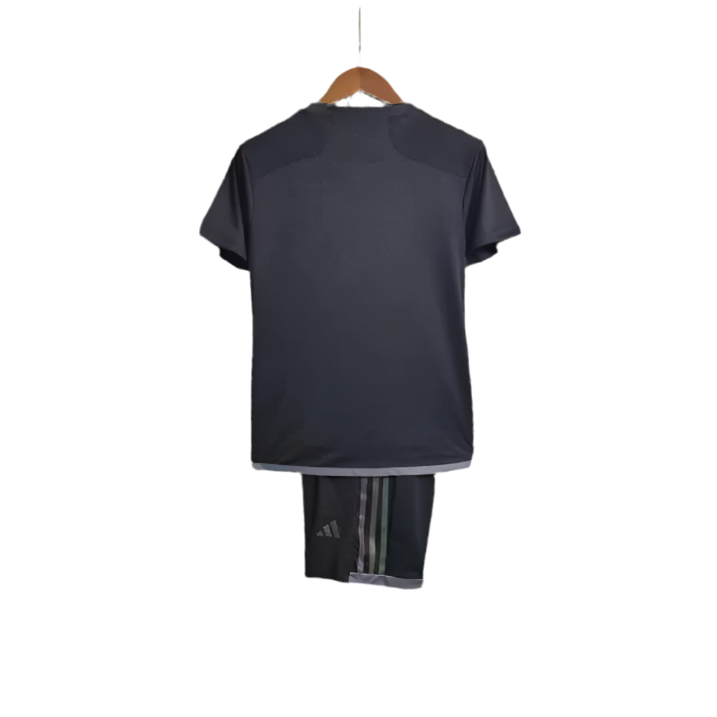 Kit infantil Flamengo lII 23/24 Preto