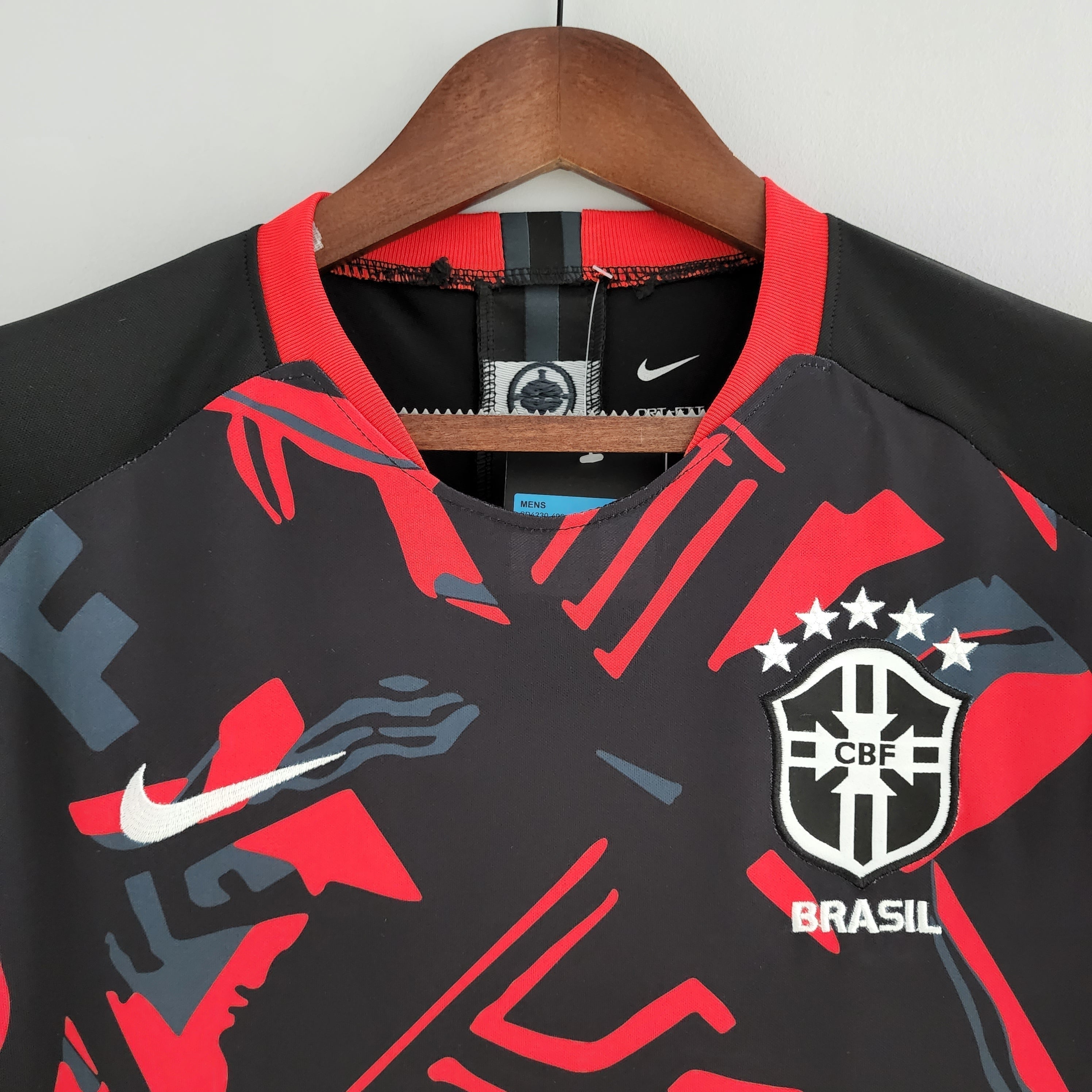 Camisa Seleção Brasil 2022 Vermelha e Preta - Treino