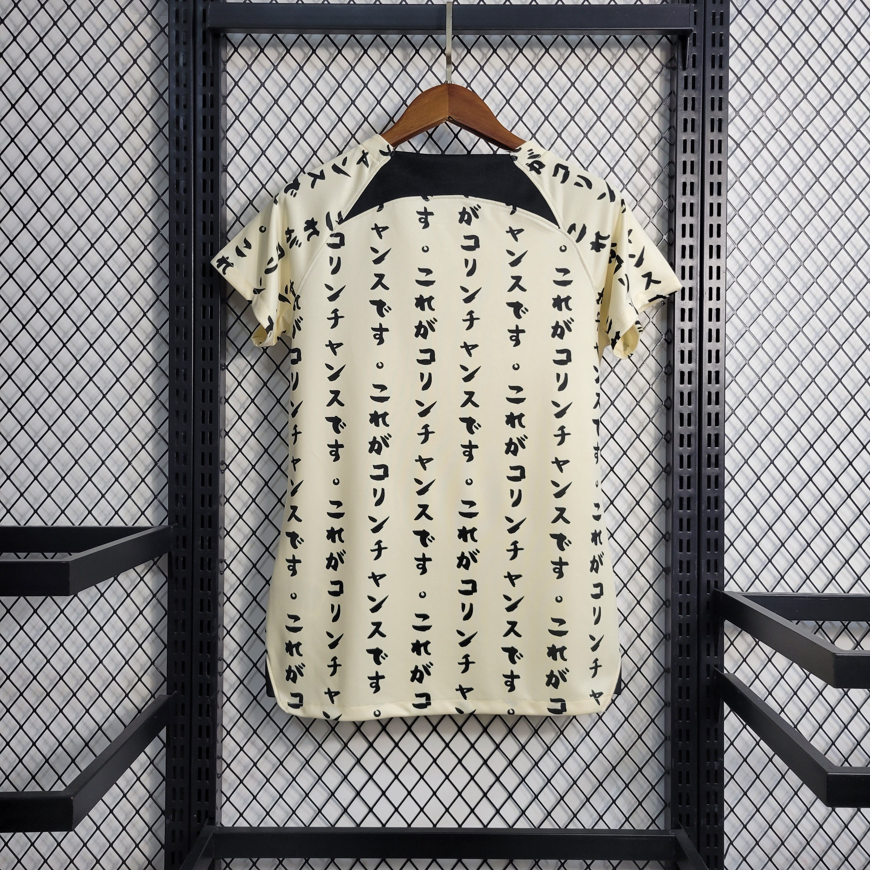 Camisa Feminina Comemorativa Animes Japão 22/23 Animes