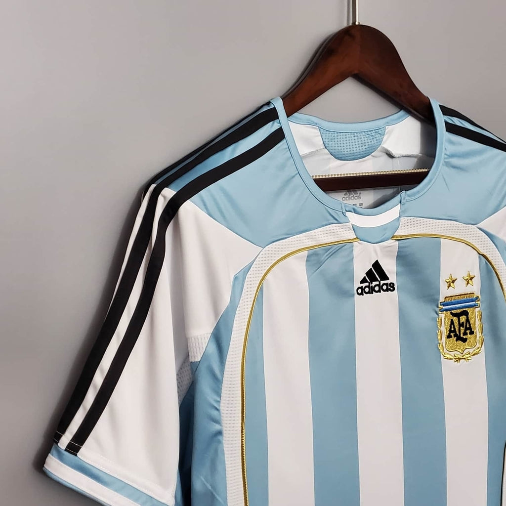 Camisa Seleção Argentina Retrô 2006 Azul e Branca
