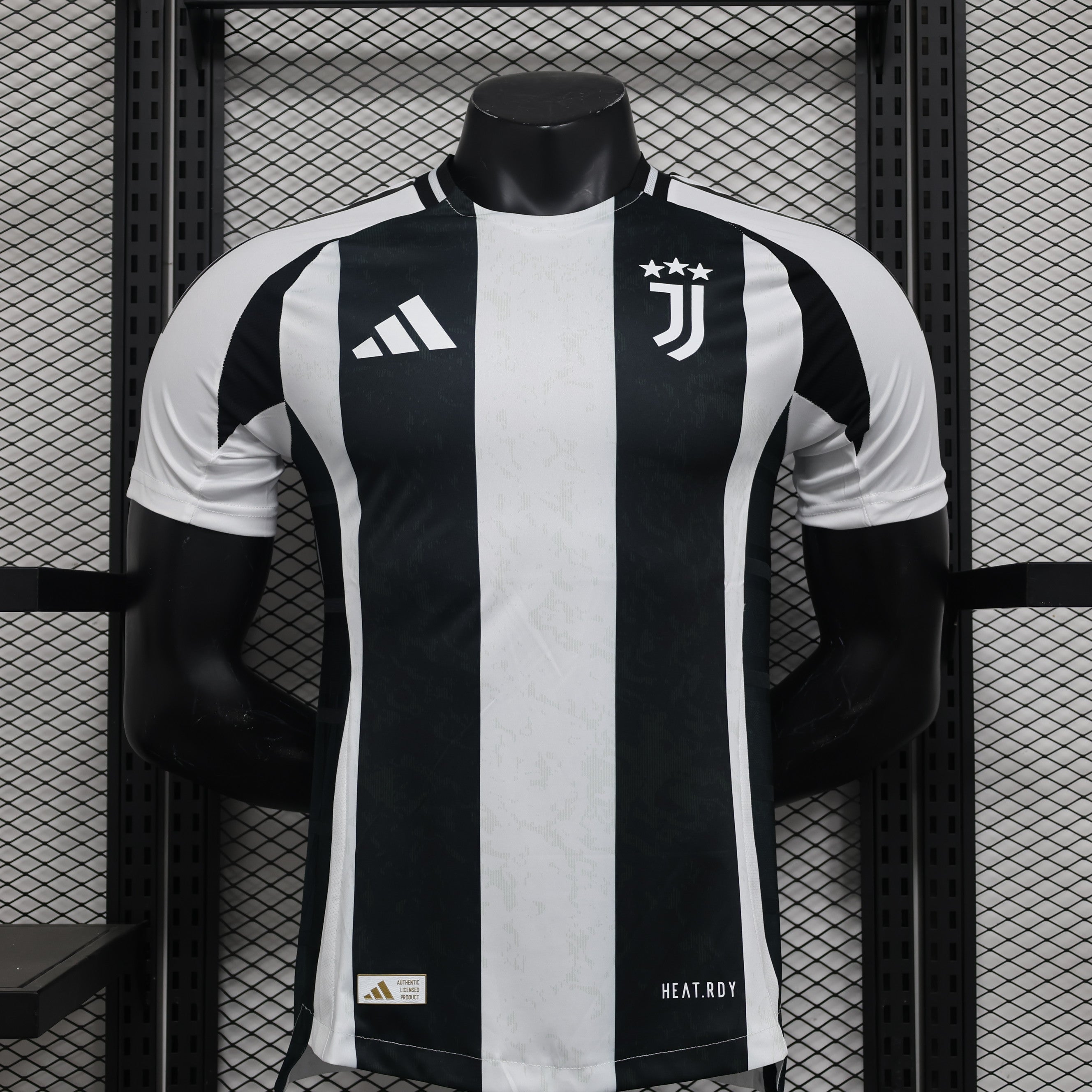 Camisa Juventus I 24/25 Preto e Branco - Jogador
