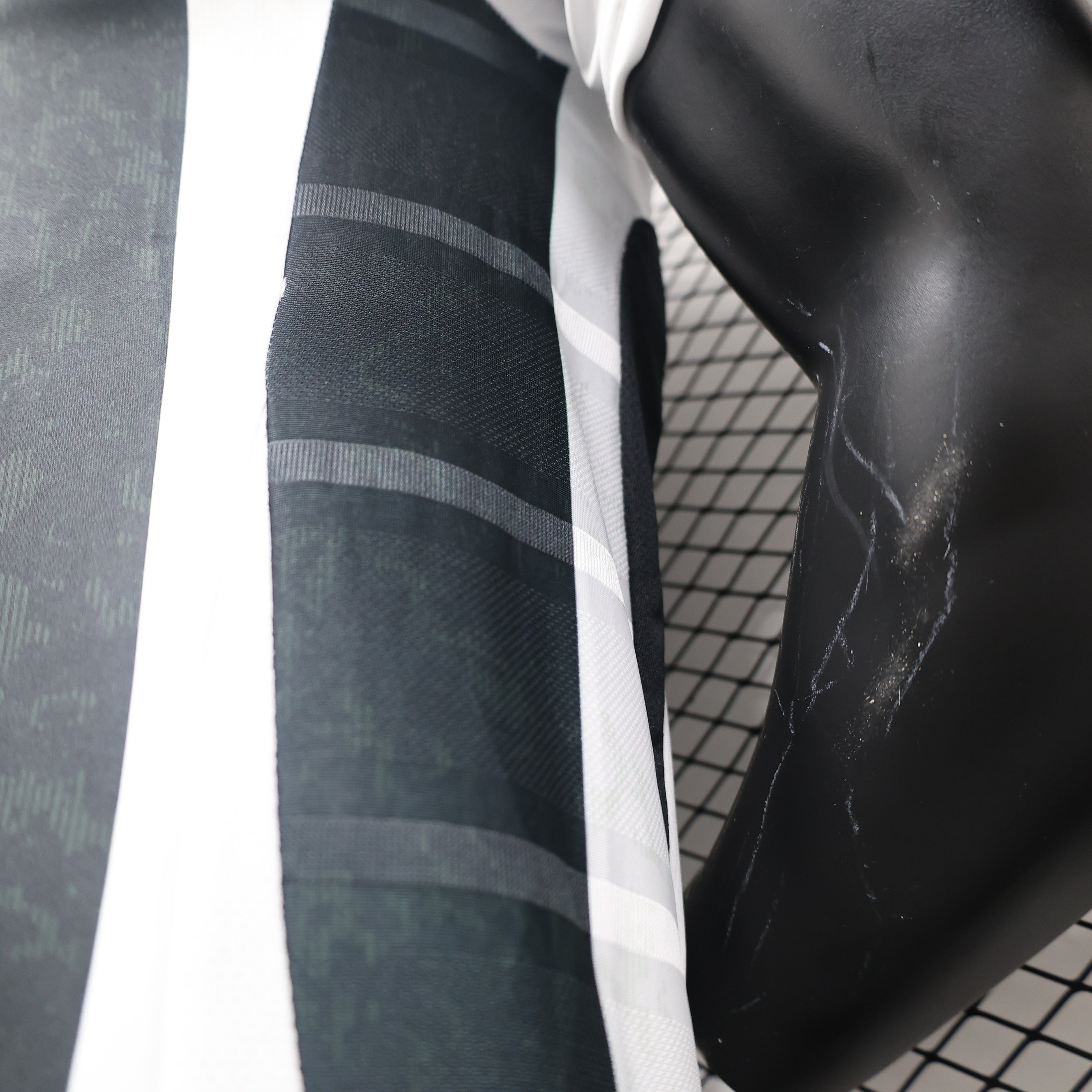 Camisa Juventus I 24/25 Preto e Branco - Jogador