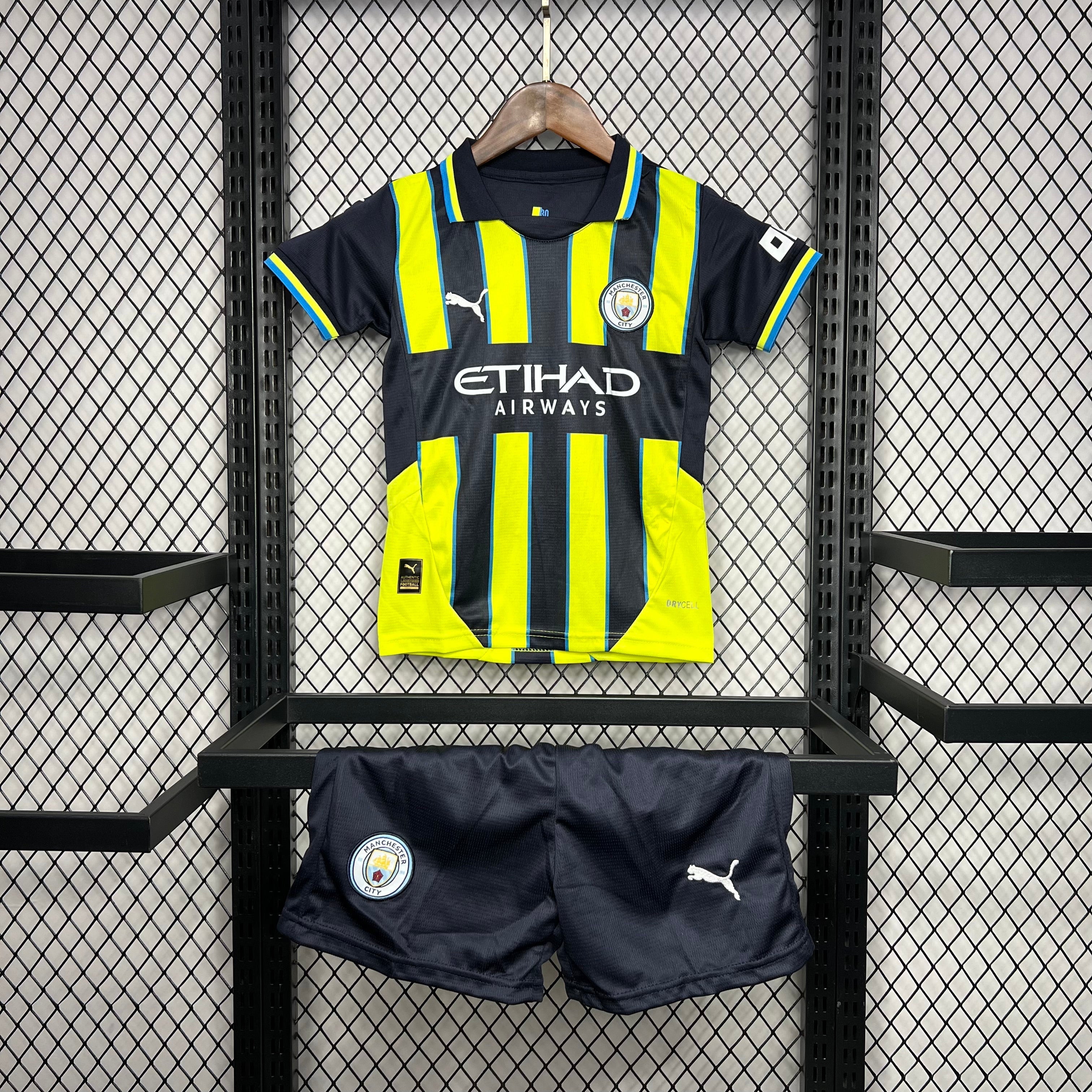 Kit infantil Manchester City II 24/25 - Verde e Preto