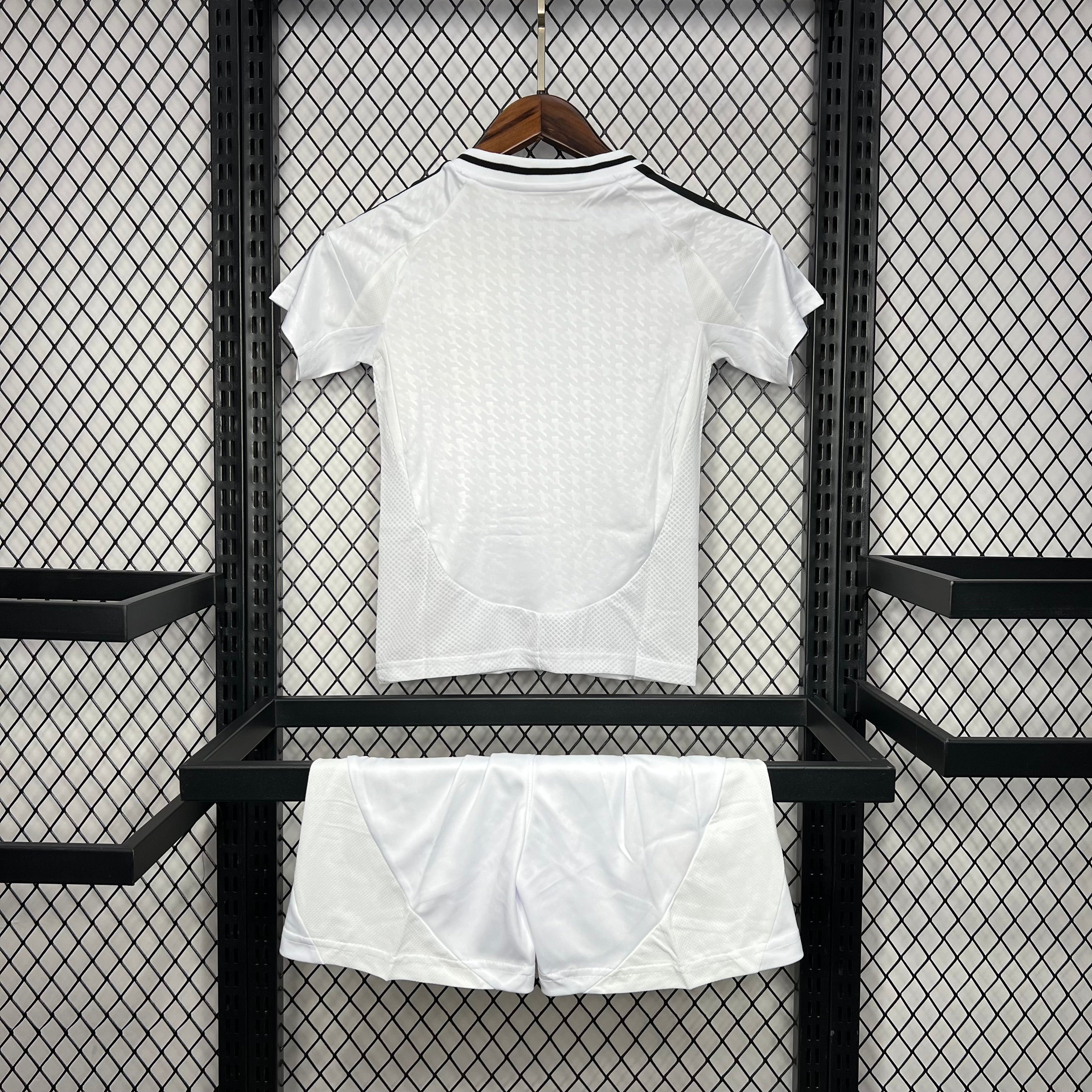 Kit infantil Real Madrid I 24/25 - Branco