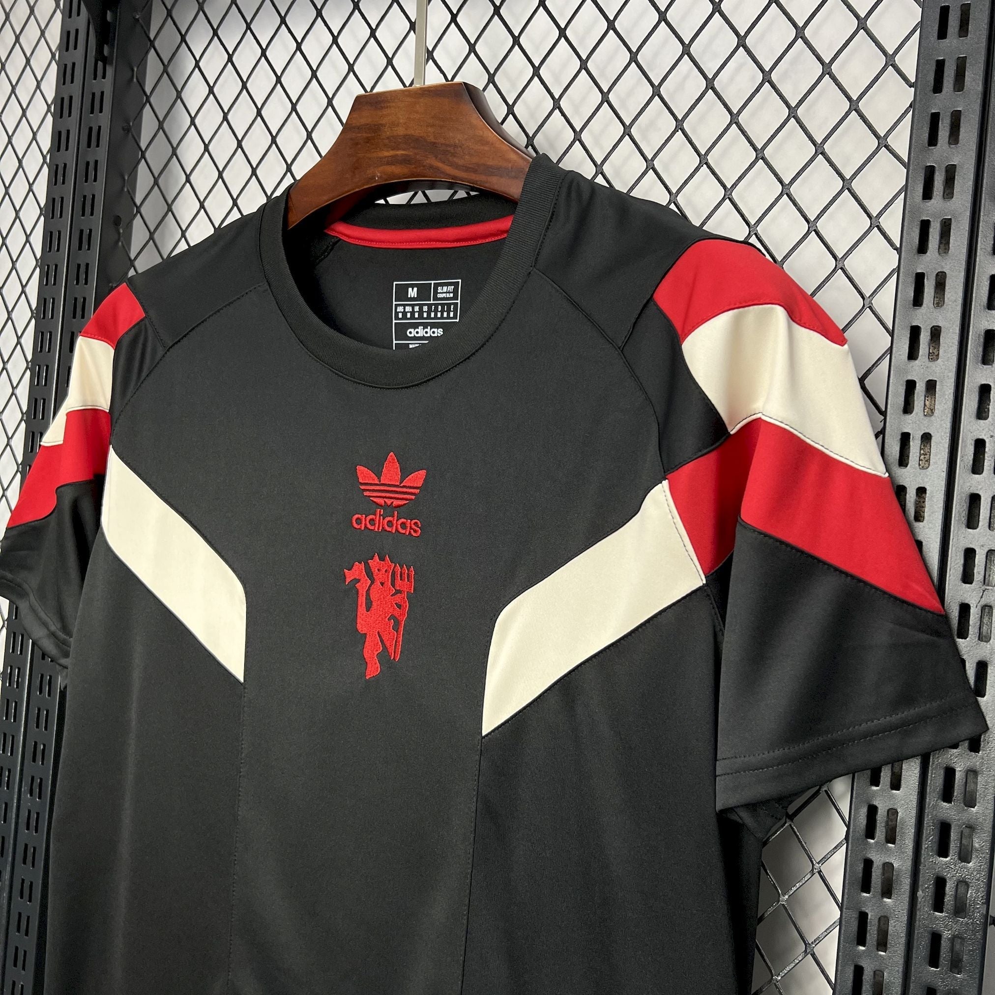 Camisa Manchester United Originals Black 24/25