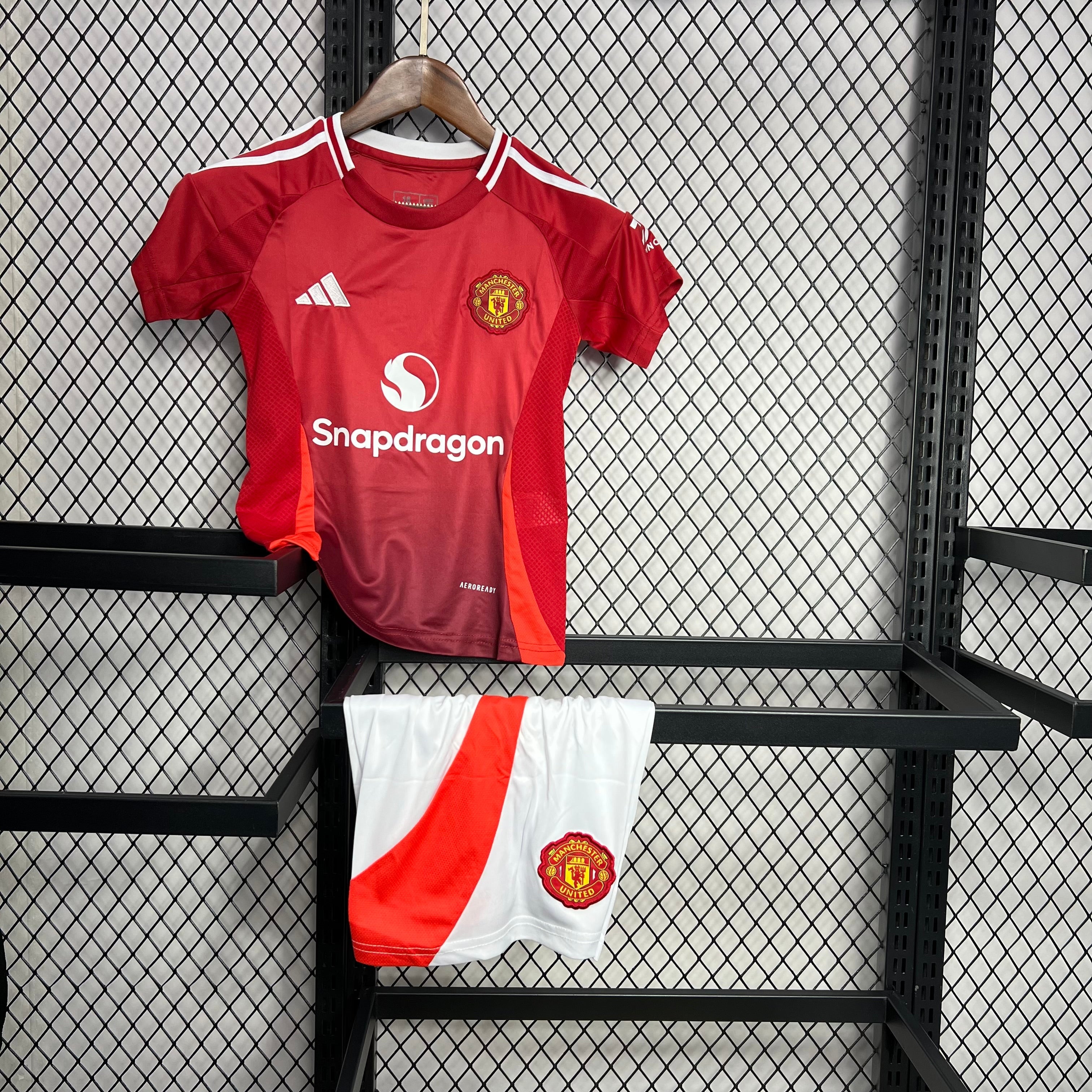 Kit infantil Manchester United I 24/25 - Vermelho