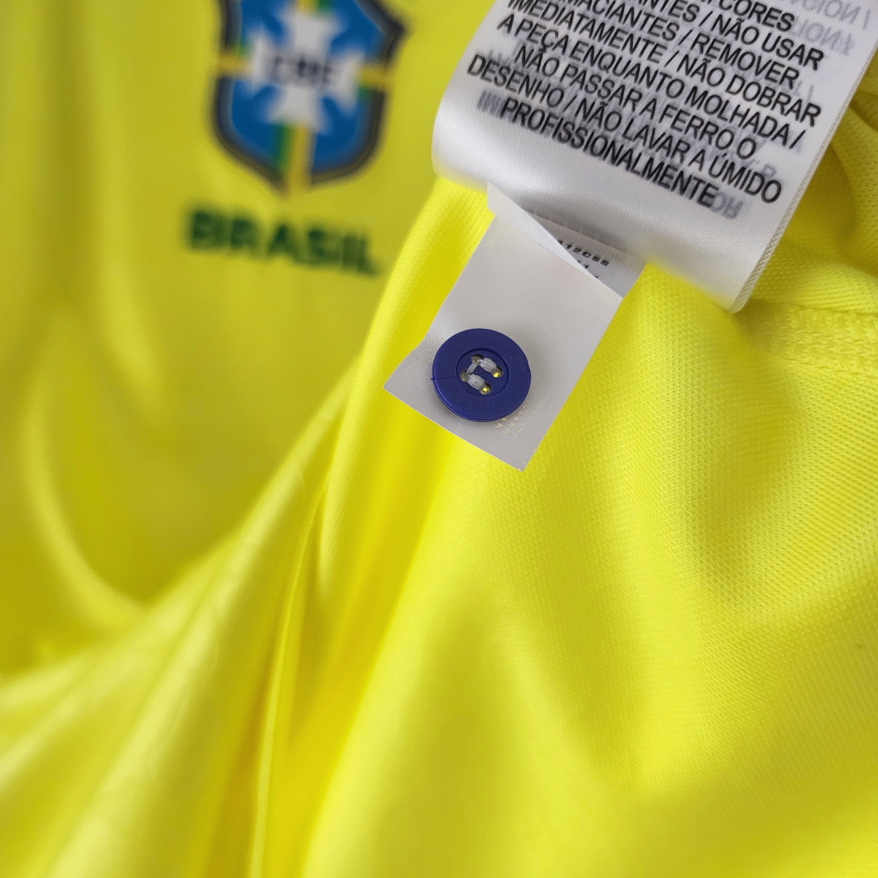 Camisa Feminina Seleção Brasil I 22/23 Amarelo
