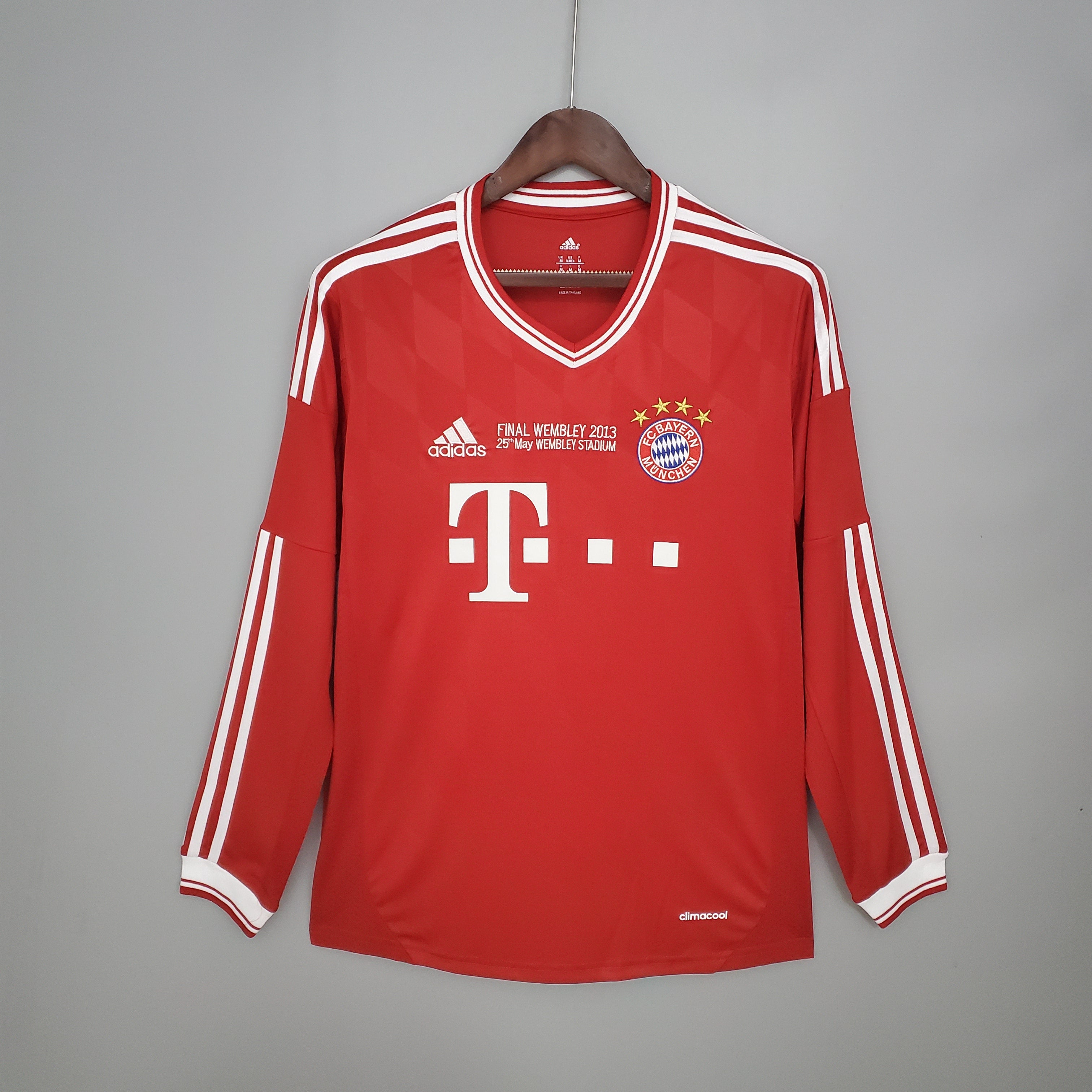 Camisa Manga Longa Bayern de Munique Champions League 2013/14 Vermelha