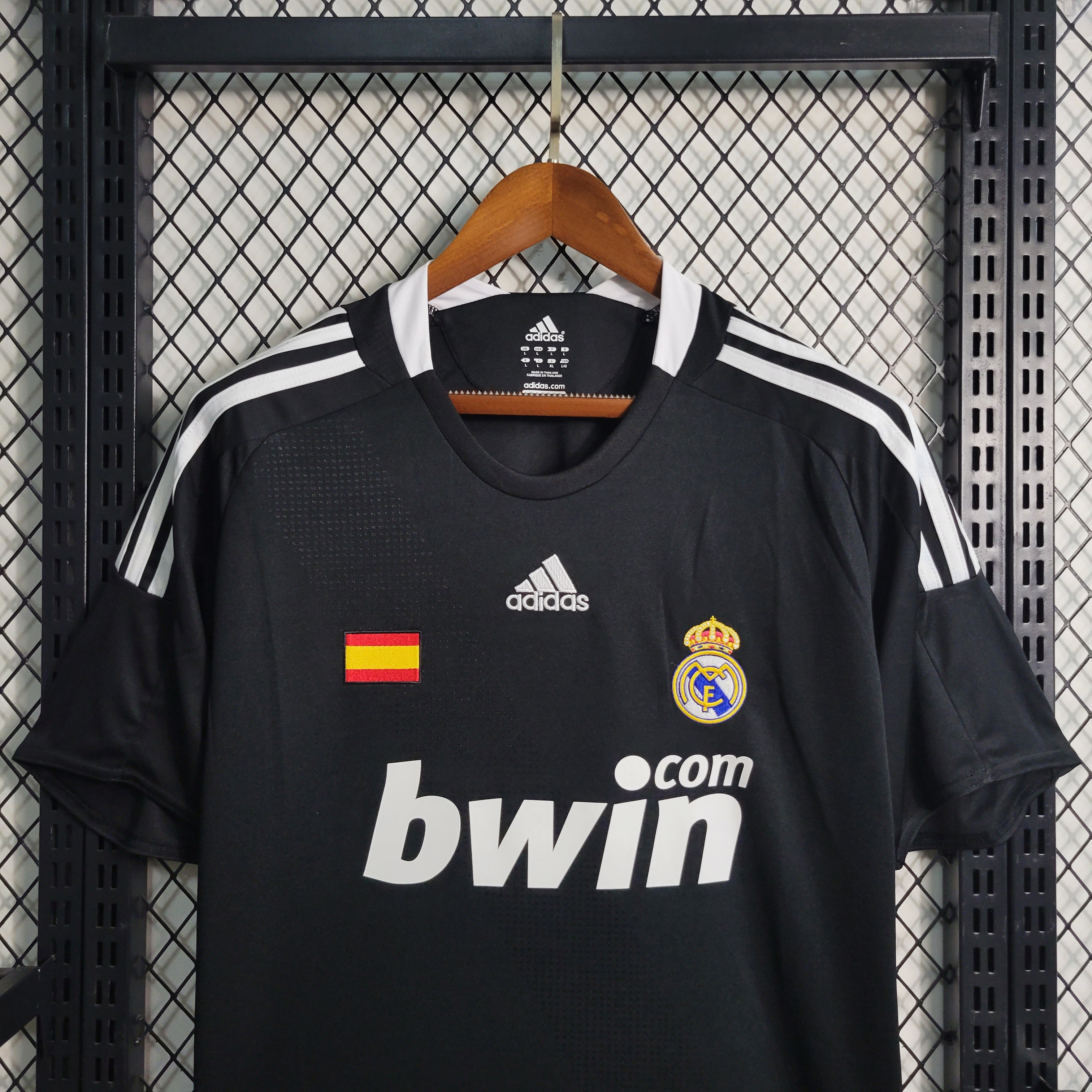 Camisa Real Madrid Retrô 2008/2009 Preta
