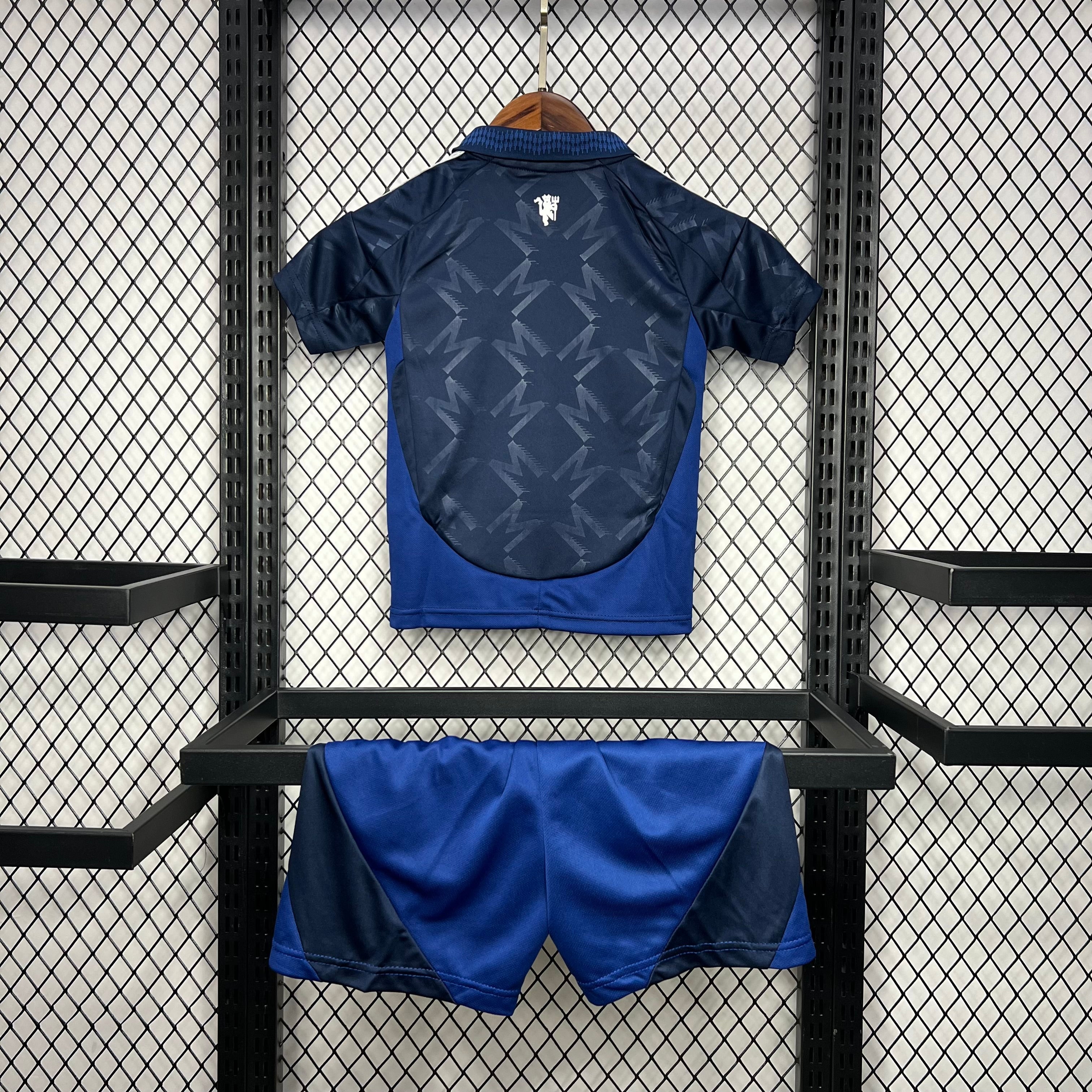 Kit infantil Manchester United II 24/25 - Azul