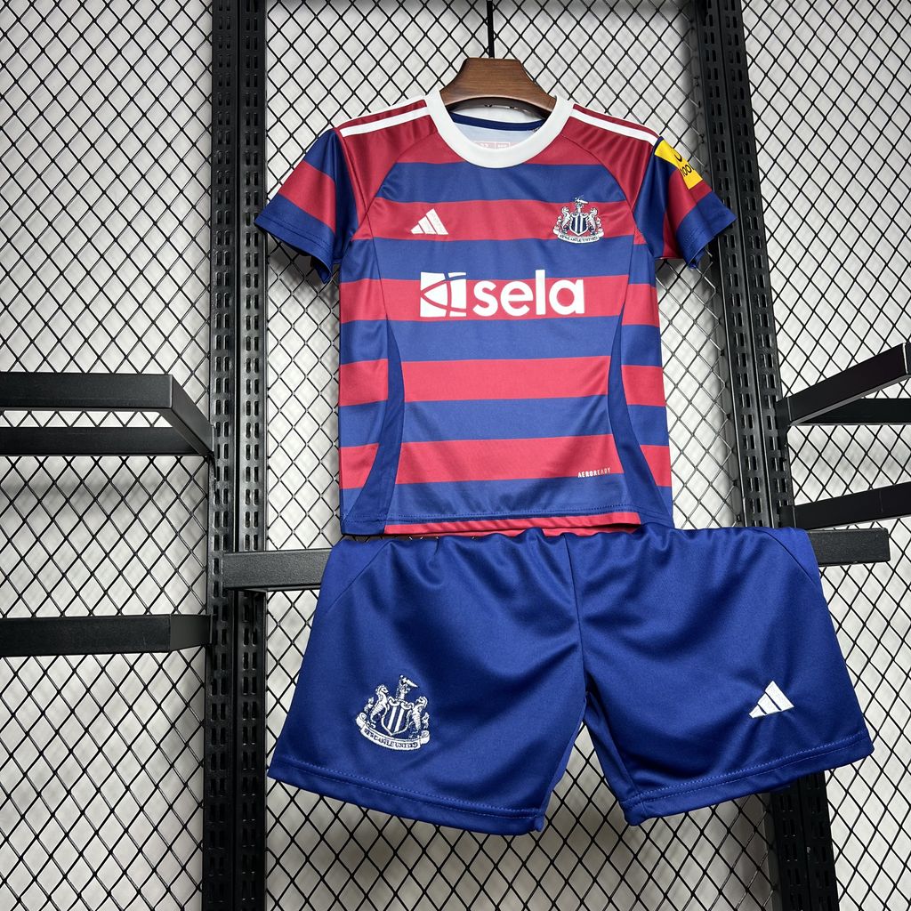 Kit infantil Newcastle II 24/25 - Azul e vinho